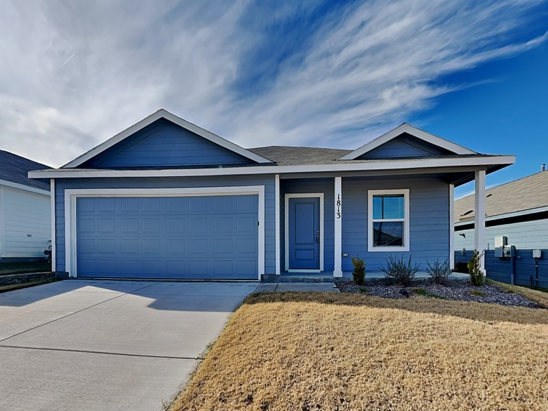 Crandall House: 1813 Equine Retreat Way