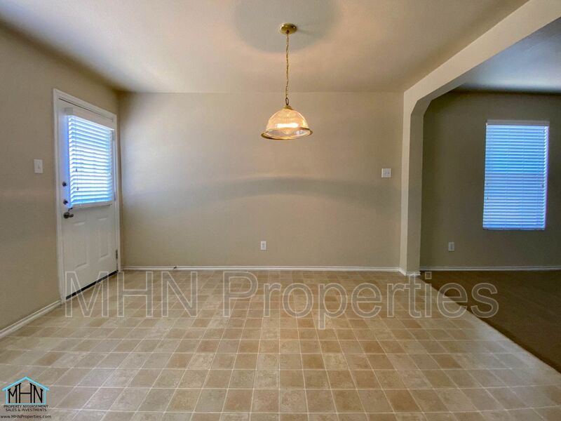 FABULOUS Single Story 3 bed/2 bath/2 car garage with Office and in NEISD School district. - Photo 6