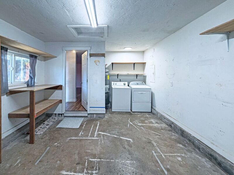 Photo 19 of rental home at 2727 Edison St.