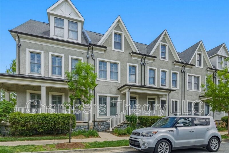 Silver Spring House: 2735 Linden Ln