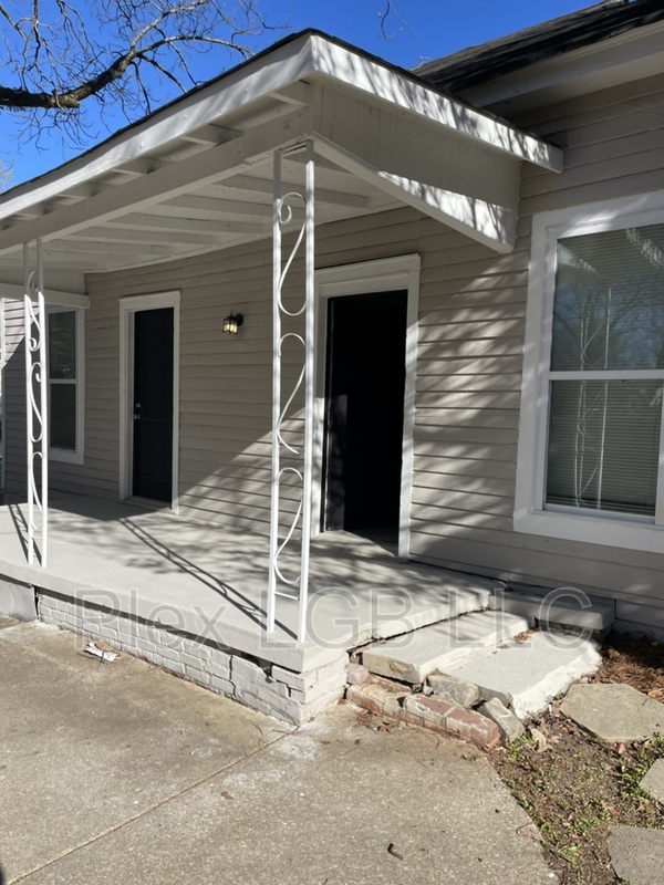 LaGrange House: 205 Ware Street