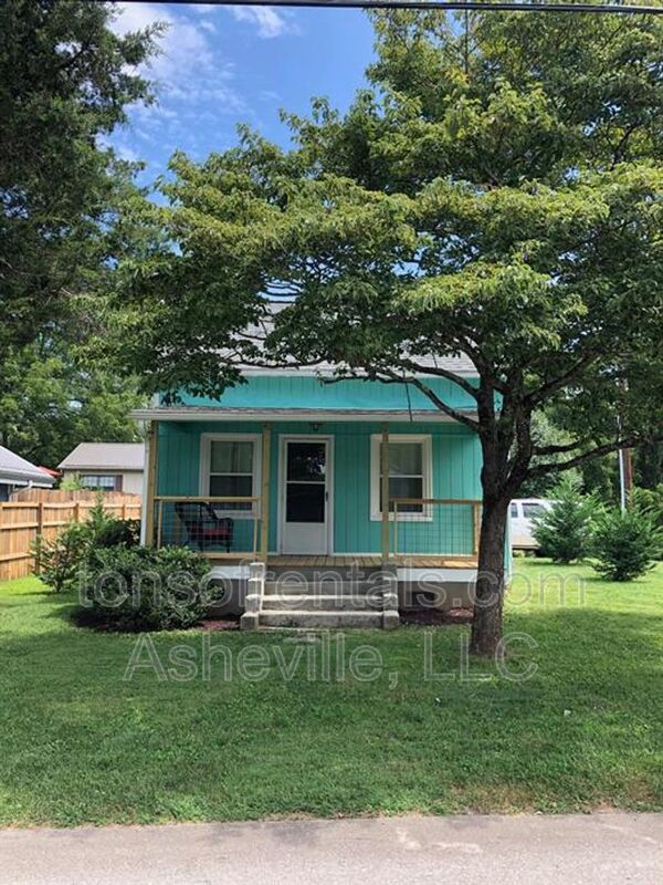 Asheville House: 211 Fayetteville St.