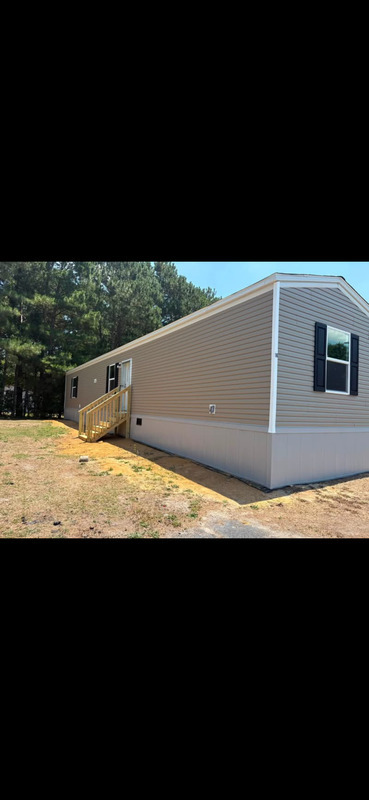 Lumberton House: 191 Congress Loop