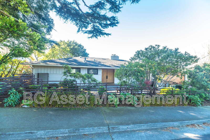 El Cerrito Condo: 1411 Arlington Blvd