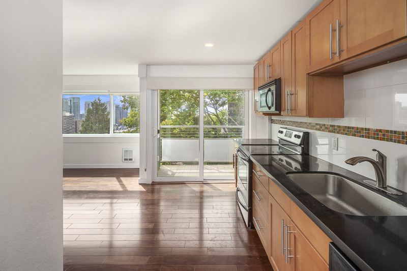 Seattle Condo: 705 E Republican St