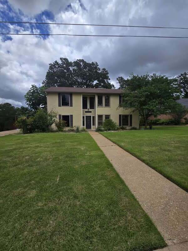 Longview House: 1822 Northwood Court