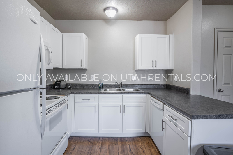 Provo House: 878 E 700 N