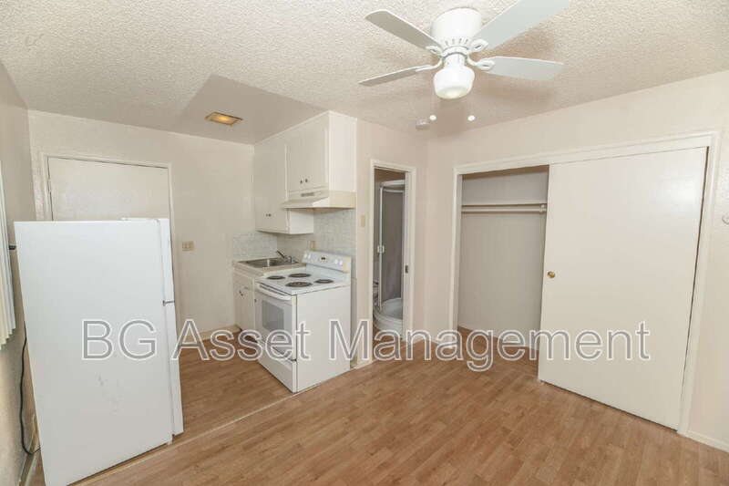Sacramento Condo: 1928 Ethan Way