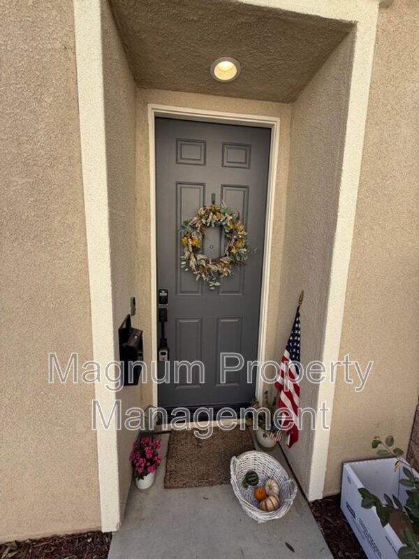 Winchester House: 30411 Ridgecrest Rd