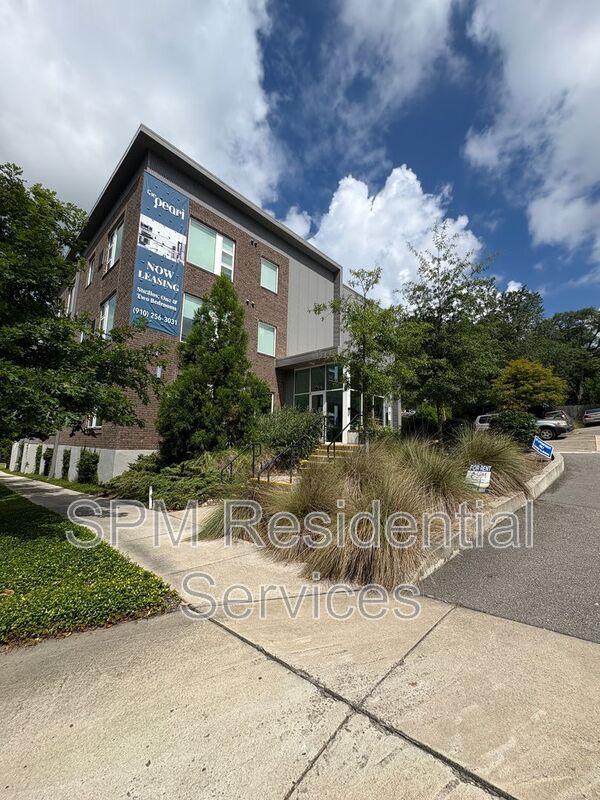 Wilmington House: 411 Wooster St