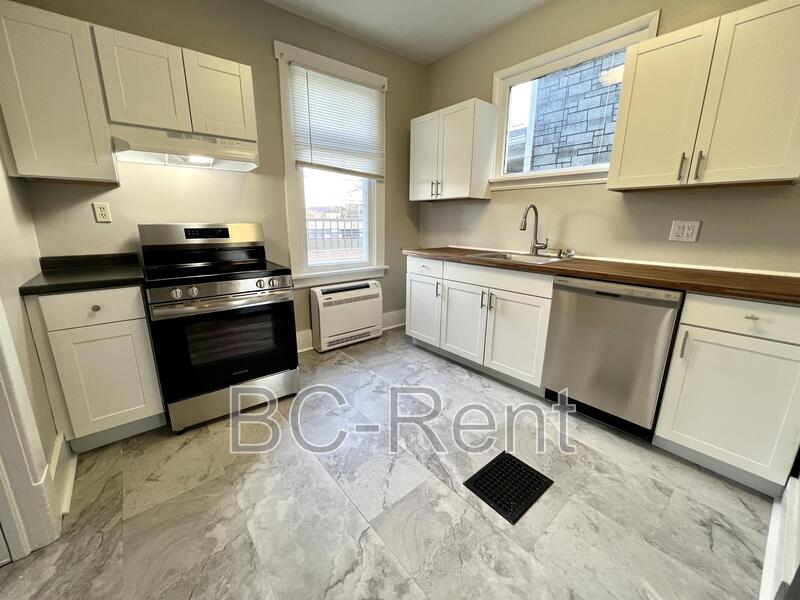Beaver House: 482 Fair Avenue