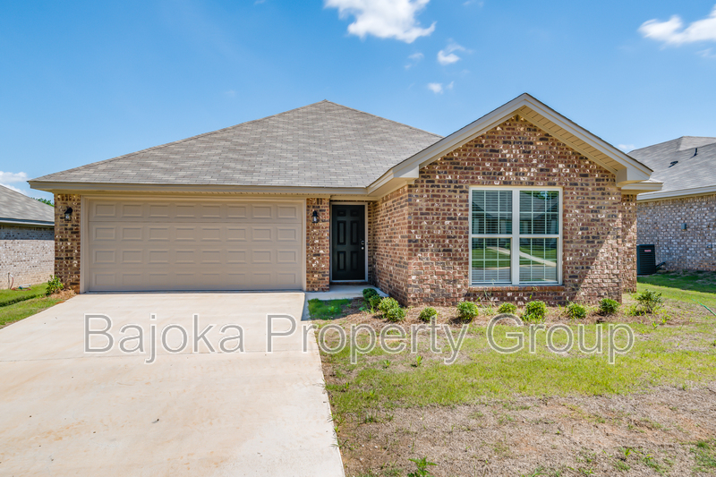 Prattville House: 1018 Dawson's Mill Boulevard