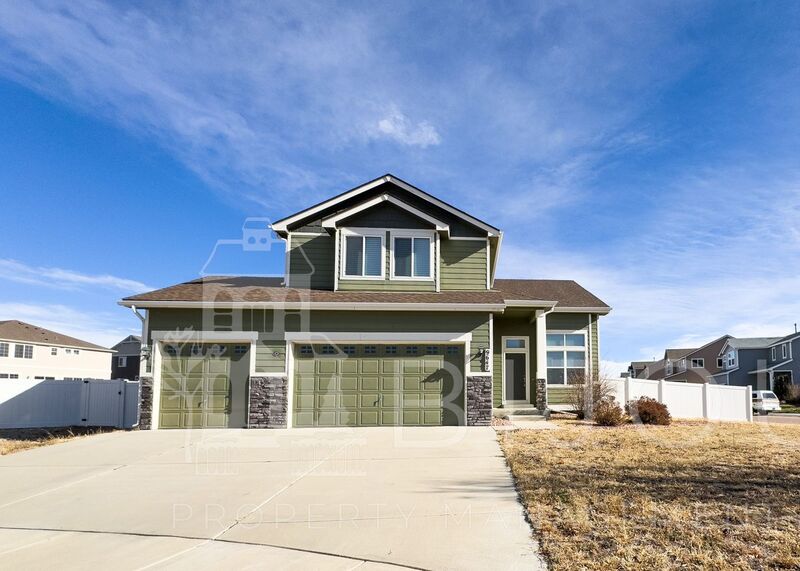 Fountain House: 9647 Carnival Lane