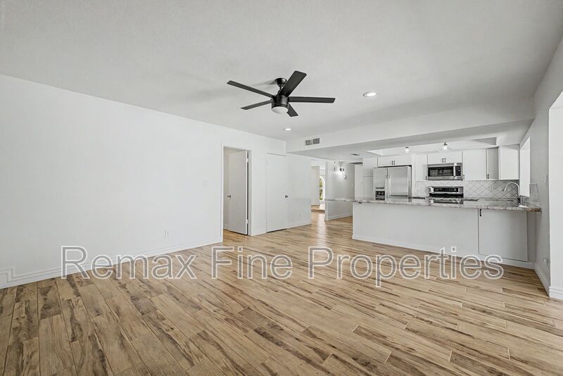 Scottsdale House: 5228 E Karen Drive