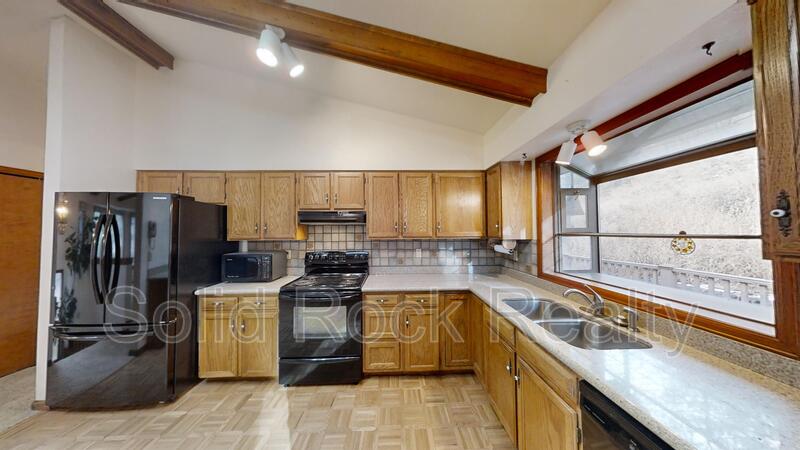 Colorado Springs House: 1535 Mount Woodmen Court