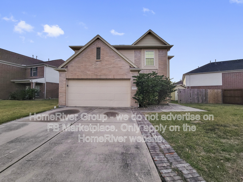 Baytown House: 8231 Rosemary Dr