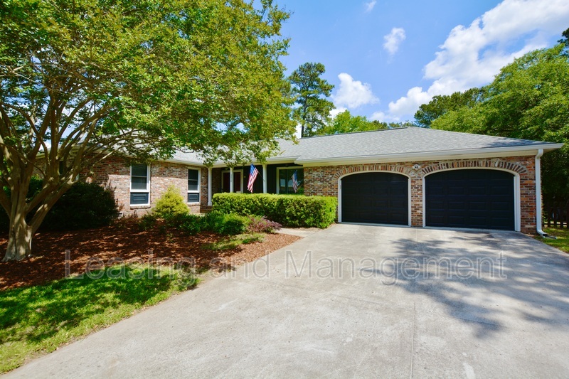 Charleston House: 2920 Limestone Blvd