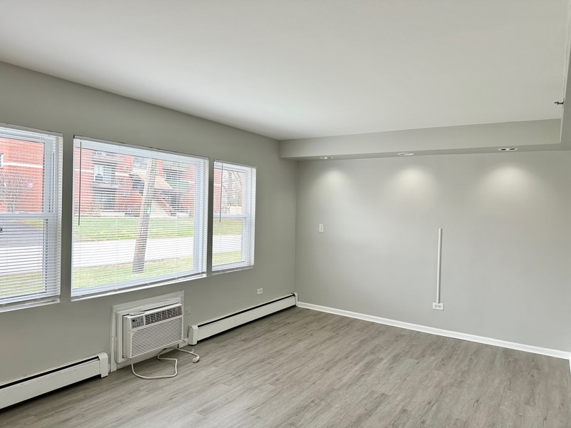 Hickory Hills Condo: 8635 S 84th Ct