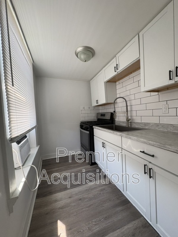 South Roxana Condo: 702 Biltmore Blvd