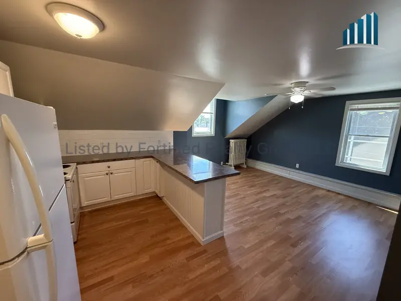 Fall River Condo: 550 Maple St