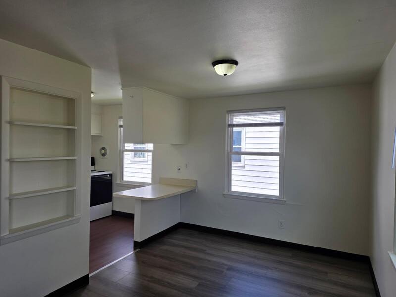Neenah Condo: 1095 Gillingham Road - D