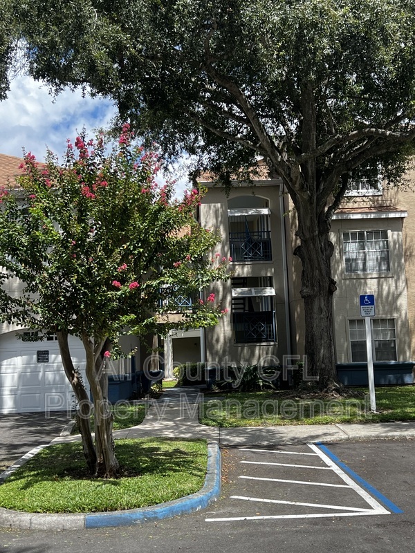 Orlando Condo: 7280 Westpointe Blvd