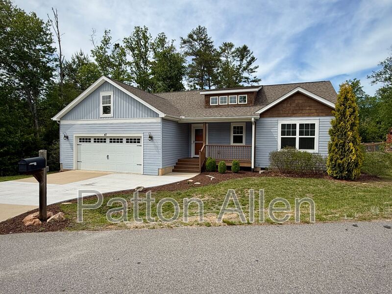 Candler House: 47 Parrot Rd