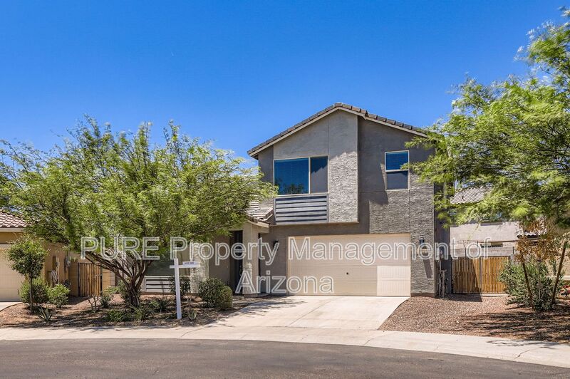 Buckeye House: 2364 N 212th Ave