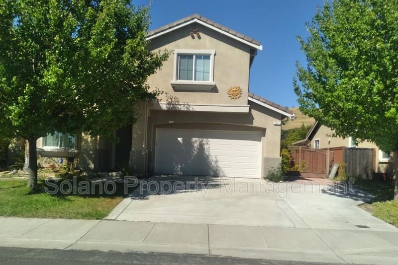 Fairfield House: 3891 Danbury Way