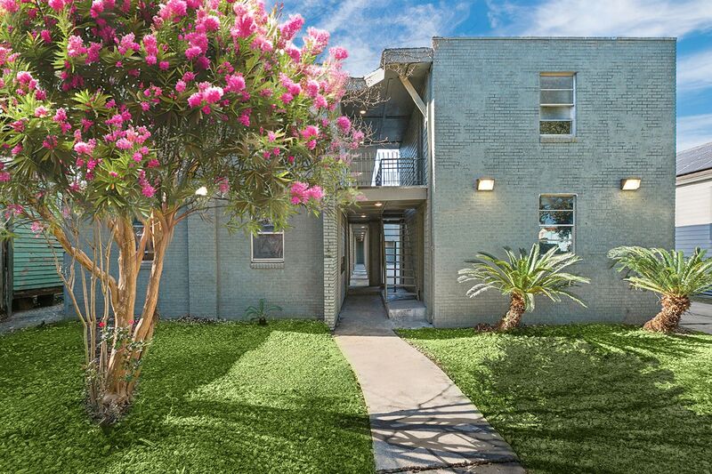 New Orleans Condo: 2316 Washington Ave