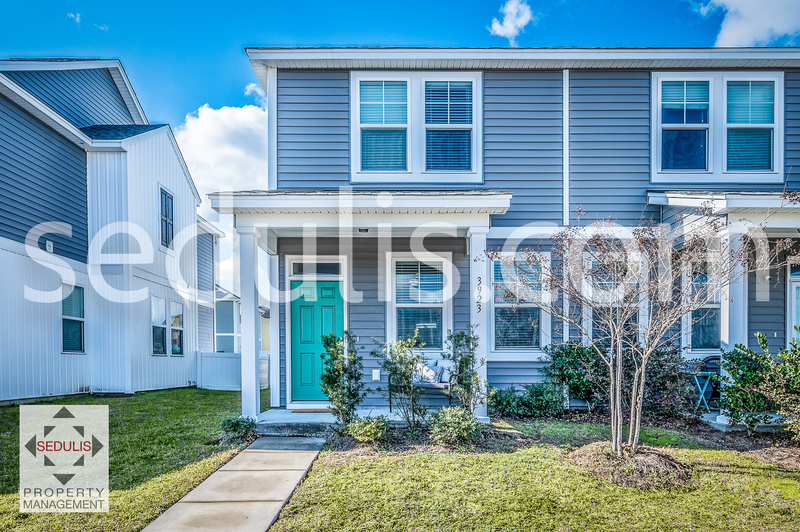 North Charleston House: 3923 Four Poles Park Drive