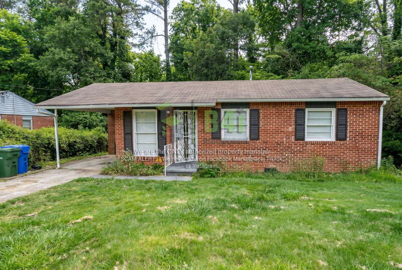 Atlanta House: 451 Fairlock Lane Northwest