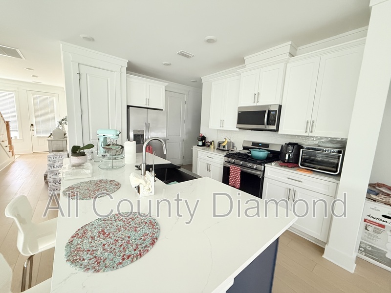 Main Rental Photo 4