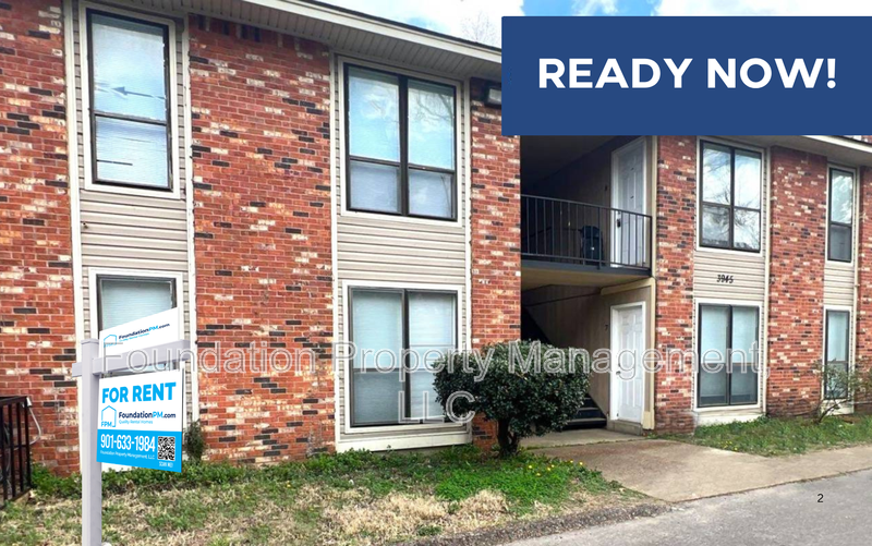 Memphis House: 3945 Macon Road