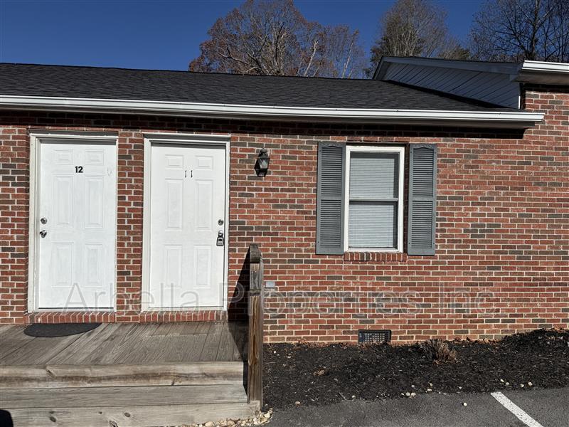 Johnson City Condo: 1909 Cherokee Rd