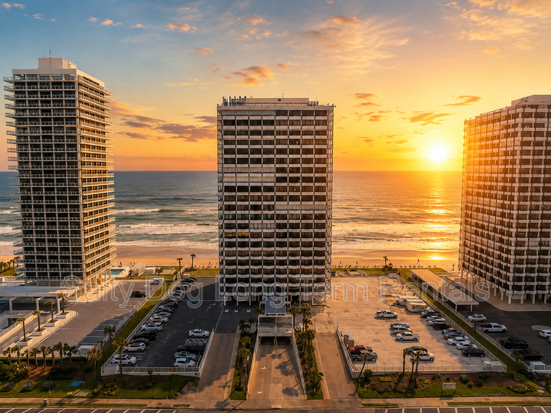 Daytona Beach House: 2900 N Atlantic Avenue