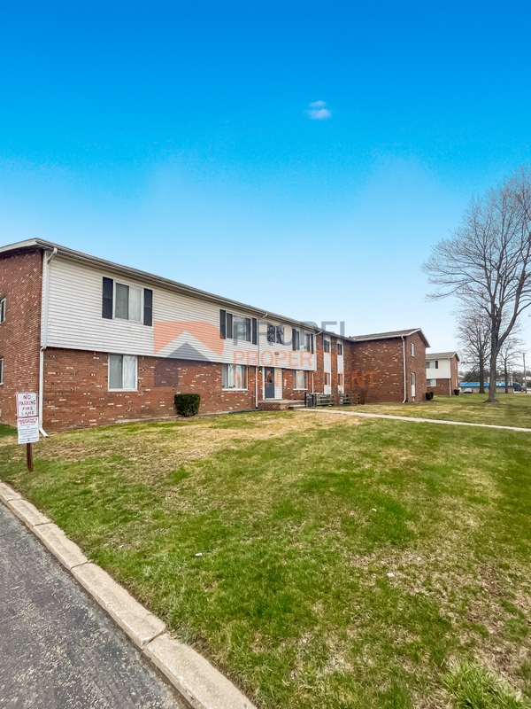 Romulus Condo: 35301 Michele Dr Apt 216