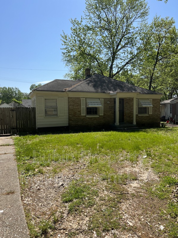 Memphis House: 1012 Treadwell St