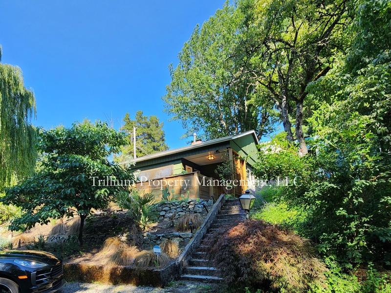 Portland House: 3206 SW 13th Ave.