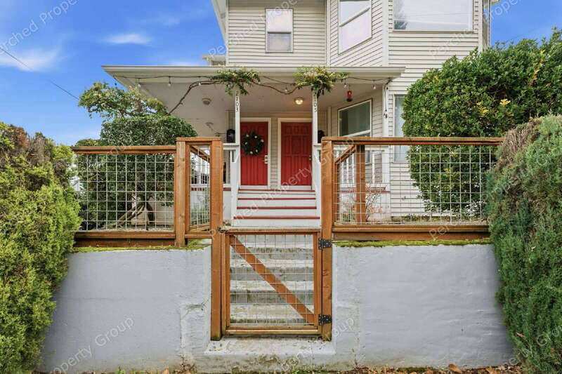 Portland Condo: 2105 SE Stark Street
