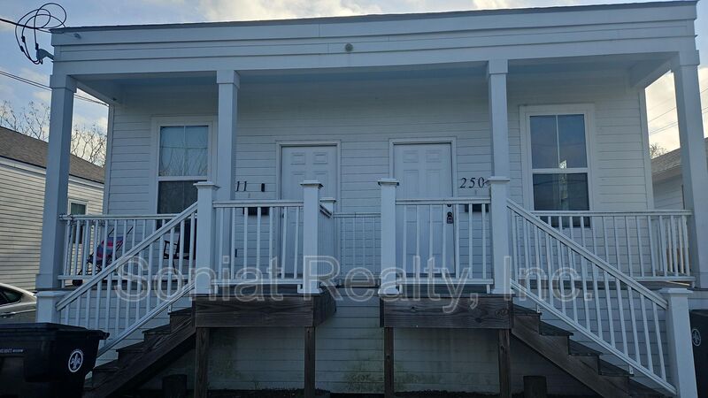 New Orleans House: 2509 Mazant Street