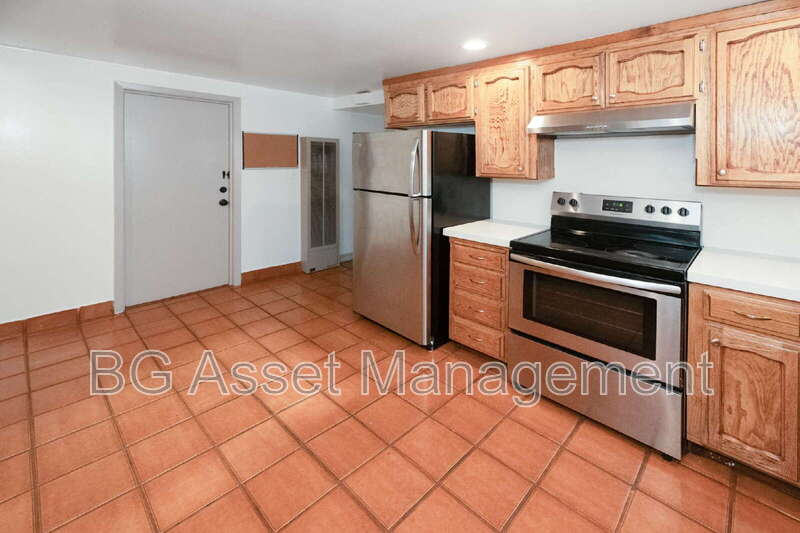 Pinole Condo: 936 Tennent Avenue