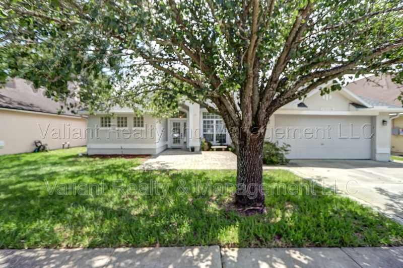 Jacksonville House: 1015 Mystic Harbor Drive