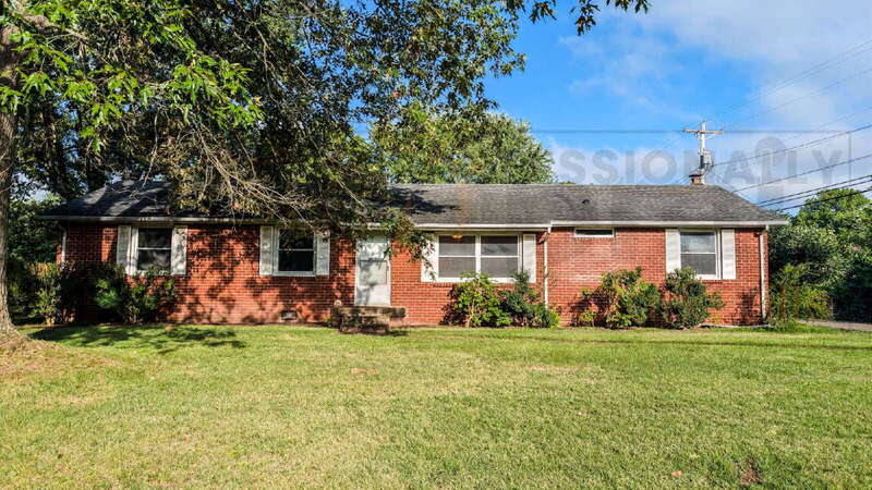 Clarksville House: 27 Binks Drive