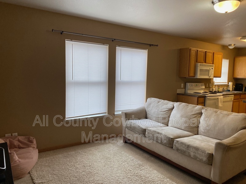 Laramie House: 621 E Mitchell St