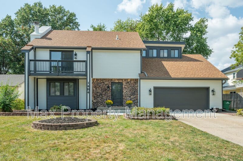 Clive House: 1484 91st St