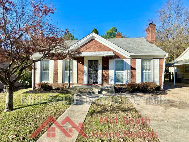 Memphis House: 135 S Greer St