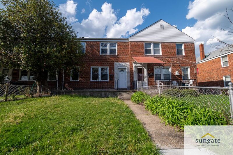 Parkville Townhome: 1410 Dartmouth Ave