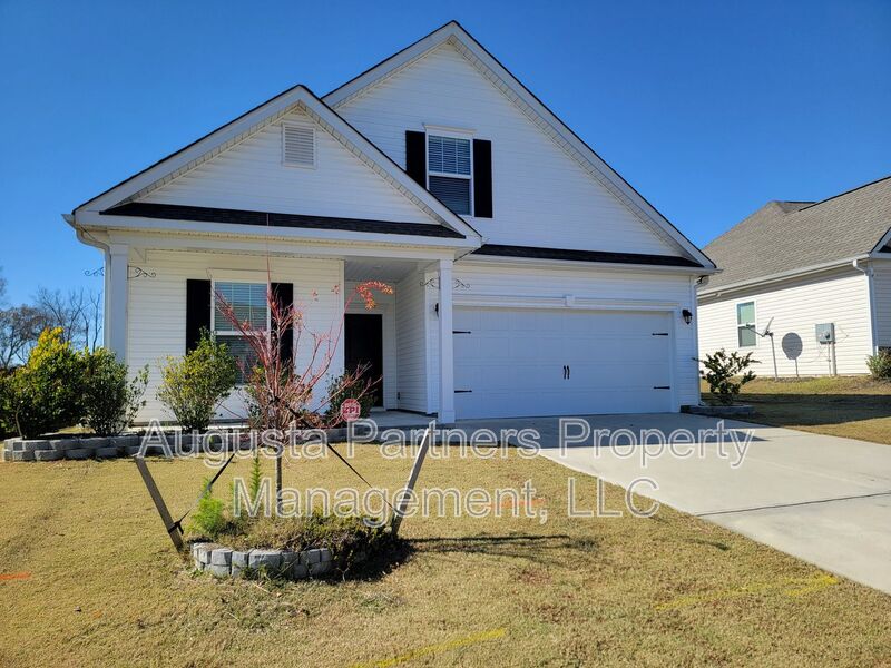 Aiken House: 166 Luxborough Court