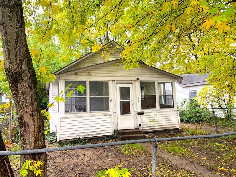 Request a Viewing for 1255 Francis Avenue Tenant Turner